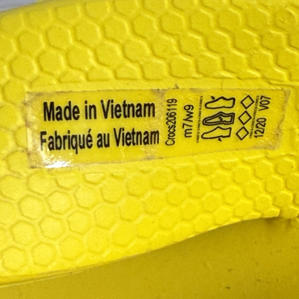 Crocs Classic II Flip Flop Lemon Yellow Unisex Sandals Size Men 7 Women 9 206119 - Picture 7 of 8